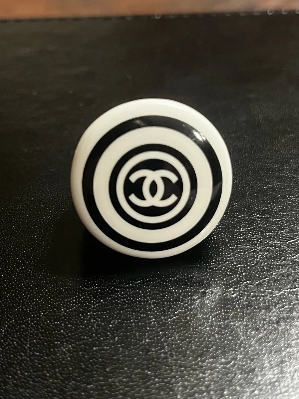 ChaneI Resin Swirl Black White Letter Logo Hippie Boho Vibes Ring Size 8